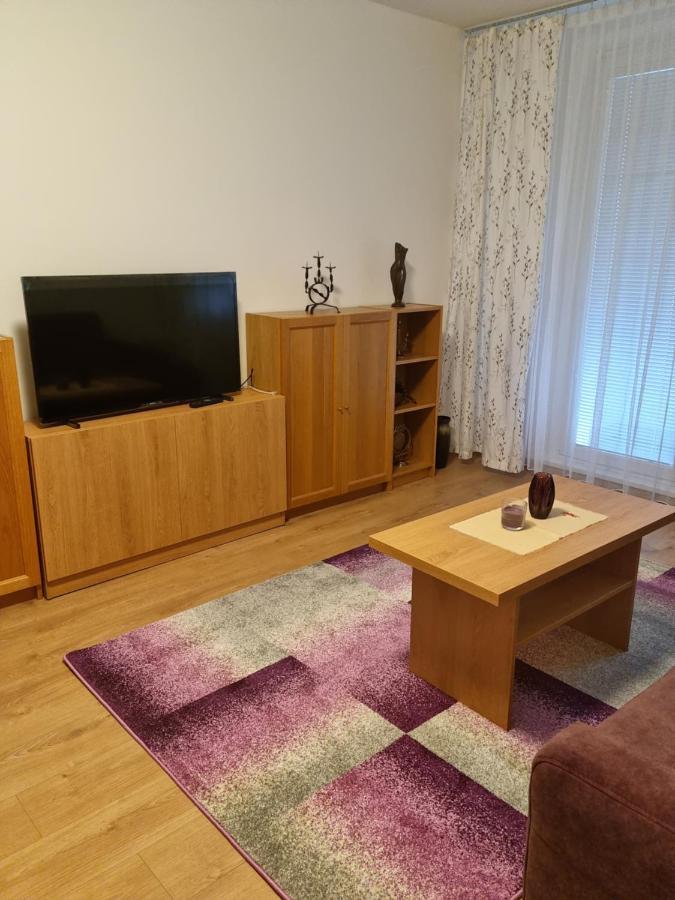 Apartment Nh12 Bratislava Exterior photo